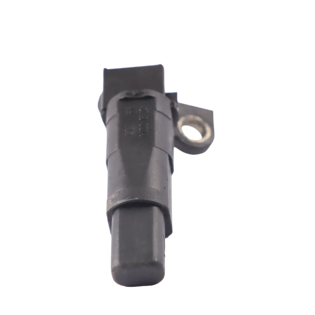 CGGB Czujnik Położenia Prędkości Wału Korbowego do Volkswagen 6R 1.4 o numerze 03D906433 Volkswagen 6R 1.4 CGGB Czujnik Położenia Prędkości Wału Korbowego - SKU 03D906433 - Numer Części 03D906433