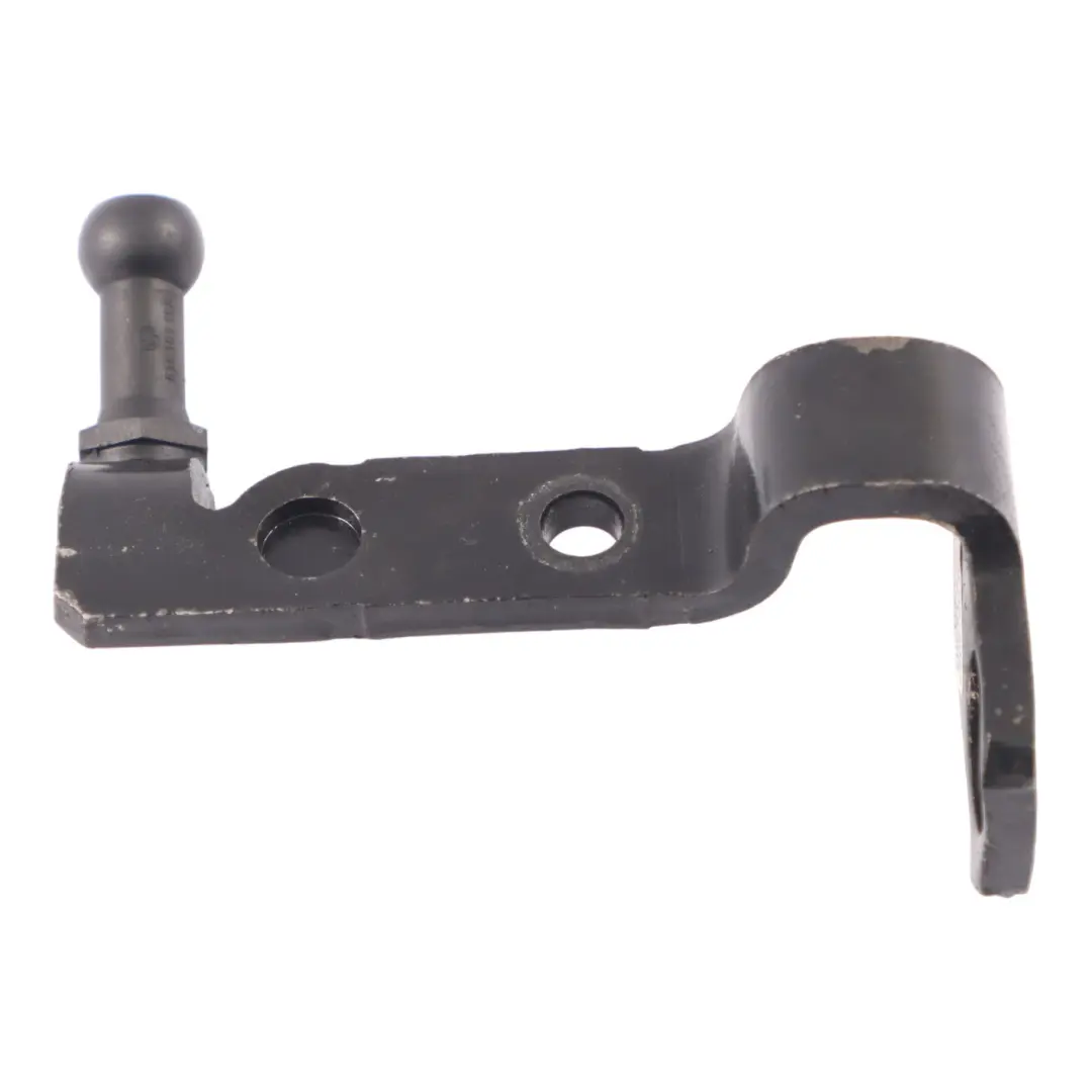 Wspornik Mocowanie Osłony Silnika do Volkswagen VW Golf V Passat B6 o numerze 03G103390A Volkswagen VW Golf V Passat B6 Wspornik Mocowanie Osłony Silnika - SKU 03G103390A - Numer Części 03G103390A