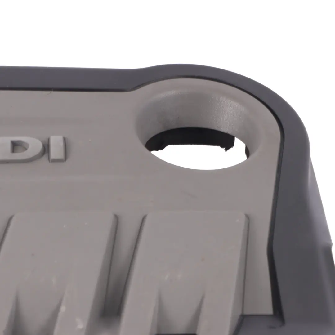 Top Covering Panel to Engine Cover Volkswagen VW Sharan Diesel 2.0 TDI with Part number 03L103925R Engine Cover Volkswagen VW Sharan Diesel 2.0 TDI Top Covering Panel - SKU 03L103925R - Part number 03L103925R