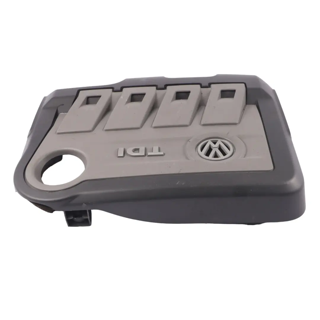 Top Covering Panel to Engine Cover Volkswagen VW Sharan Diesel 2.0 TDI with Part number 03L103925R Engine Cover Volkswagen VW Sharan Diesel 2.0 TDI Top Covering Panel - SKU 03L103925R - Part number 03L103925R