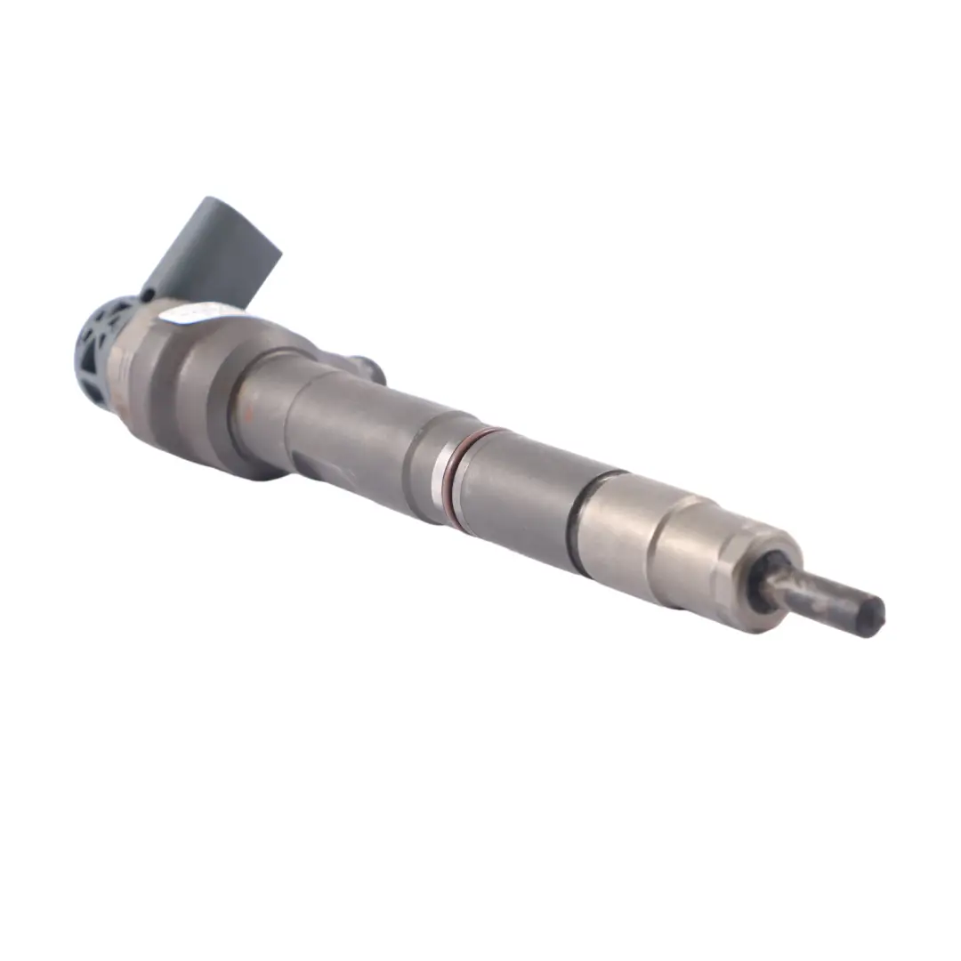 Injector Fuel Injection Nozzle to Audi A3 8P A4 B8 2.0 TDI Fuel with Part number 03L130277J Audi A3 8P A4 B8 2.0 TDI Fuel Injector Fuel Injection Nozzle - SKU 03L130277J - Part number 03L130277J