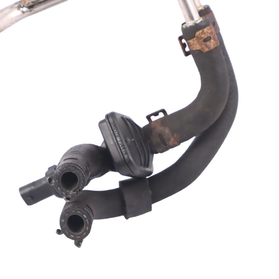 Tuyau d'alimentation carburant pompe haute pour Volkswagen Transporter T5 à propos du numéro de pièce 03L130308D Volkswagen Transporter T5 Tuyau d'alimentation carburant pompe haute - SKU 03L130308D - Numéro de pièce 03L130308D