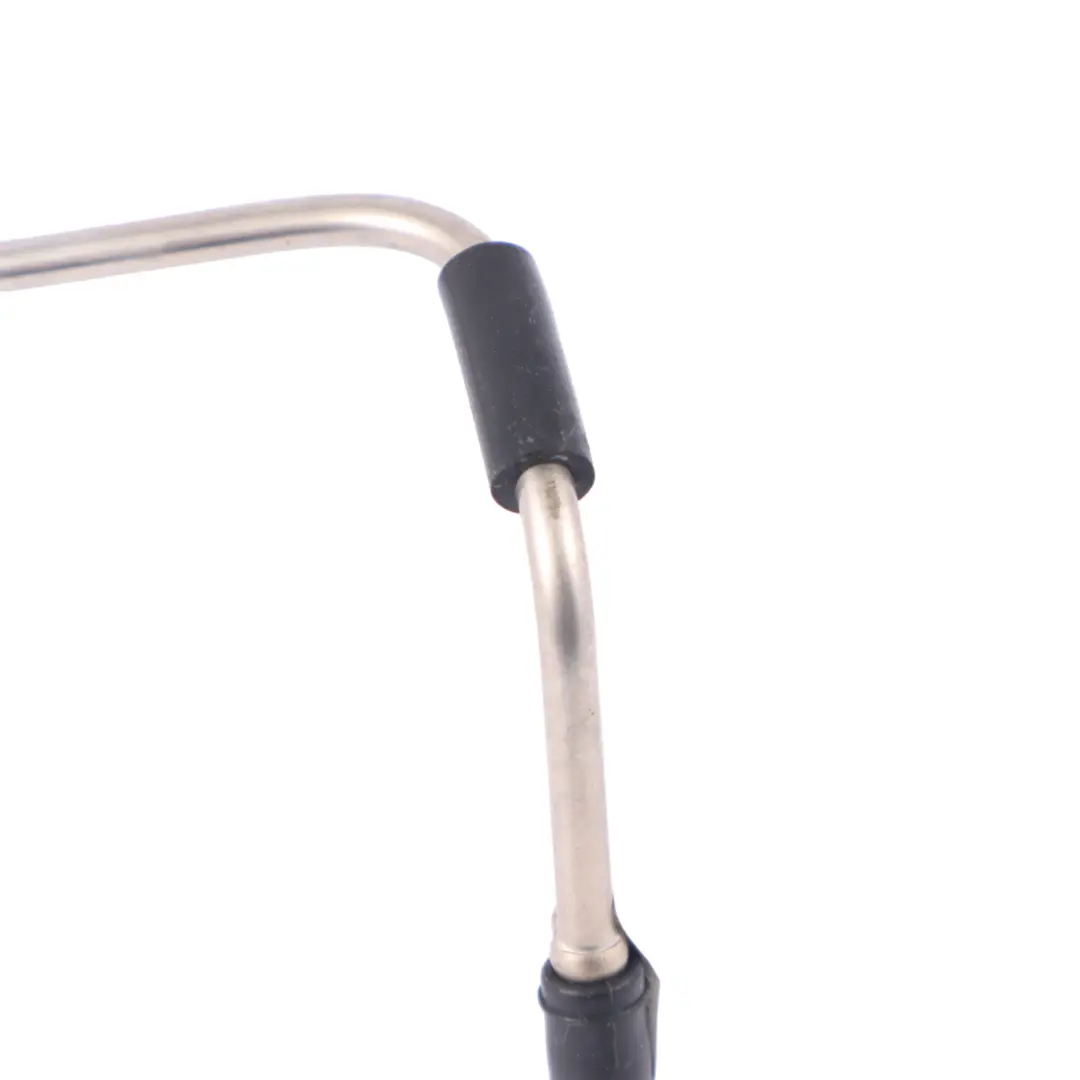 Tubo Vuoto EGR per Audi Skoda SEAT Volkswagen Tiguan 2.0 TDI con numero di parte 03L131605M Audi Skoda SEAT Volkswagen Tiguan 2.0 TDI Tubo Vuoto EGR - SKU 03L131605M - Numero di parte 03L131605M