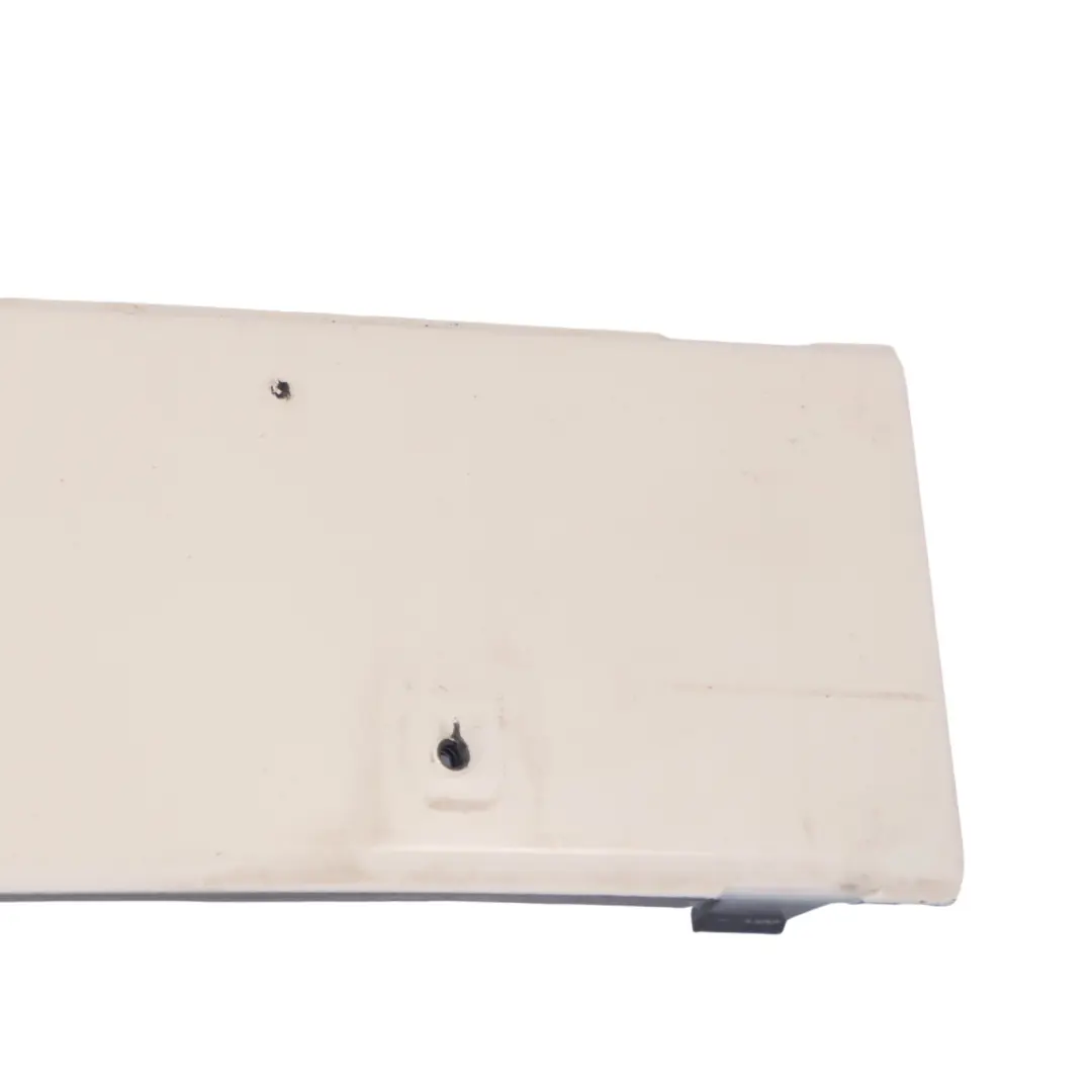 Plaque de pare-chocs avant droite Pepper White 850 pour MINI Cooper 2 R55 R56 à propos du numéro de pièce 0430224 MINI Cooper 2 R55 R56 Plaque de pare-chocs avant droite Pepper White 850 - SKU 0430224-PW2 - Numéro de pièce 0430224