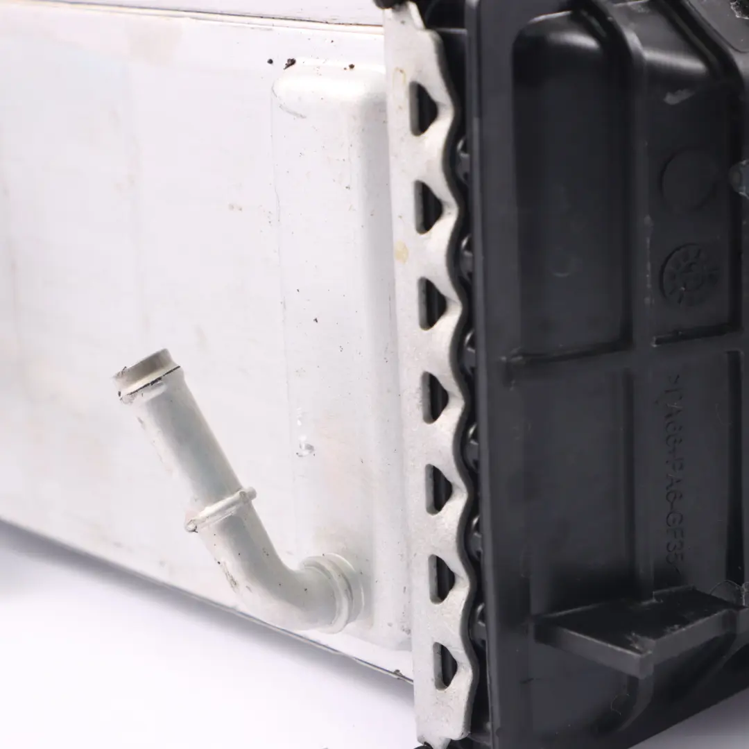 DFYA Intercooler per VW Volkswagen Golf 8 1.5 eTSI con numero di parte 04E145785M VW Volkswagen Golf 8 1.5 eTSI DFYA Intercooler - SKU 04E145785M - Numero di parte 04E145785M