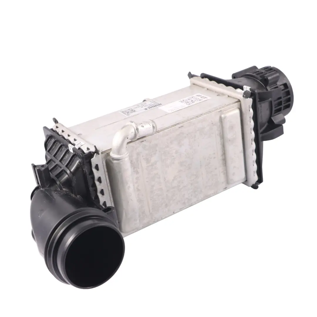 DFYA Gasolina Intercooler para VW Volkswagen Golf 8 1.5 eTSI con número de pieza 04E145785M VW Volkswagen Golf 8 1.5 eTSI DFYA Gasolina Intercooler - SKU 04E145785M - Número de pieza 04E145785M