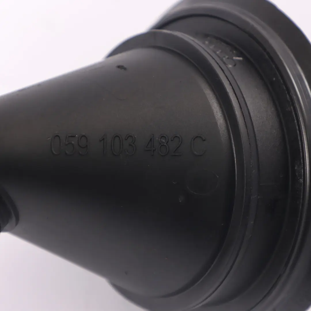 Tapa del Depósito de Combustible Embudo Diesel Negro para Audi Q7 4L con número de pieza 059103482C Audi Q7 4L Tapa del Depósito de Combustible Embudo Diesel Negro - SKU 059103482C - Número de pieza 059103482C