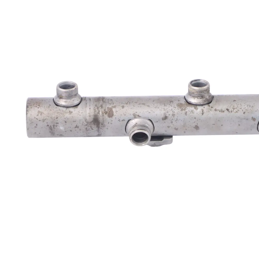 Injector Rail Audi Q7 VW Touareg 3.0 TDI Diesel Right O/S to Fuel with Part number 059130090AG Fuel Injector Rail Audi Q7 VW Touareg 3.0 TDI Diesel Right O/S - SKU 059130090AG - Part number 059130090AG