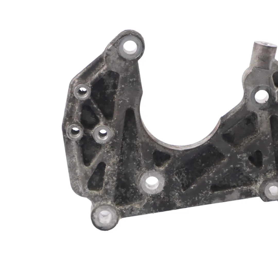 Staffa Pompa Carburante Audi A6 C6 Q7 4L Supporto Alloggiamento per con numero di parte 059130147H Staffa Pompa Carburante Audi A6 C6 Q7 4L Supporto Alloggiamento - SKU 059130147H - Numero di parte 059130147H