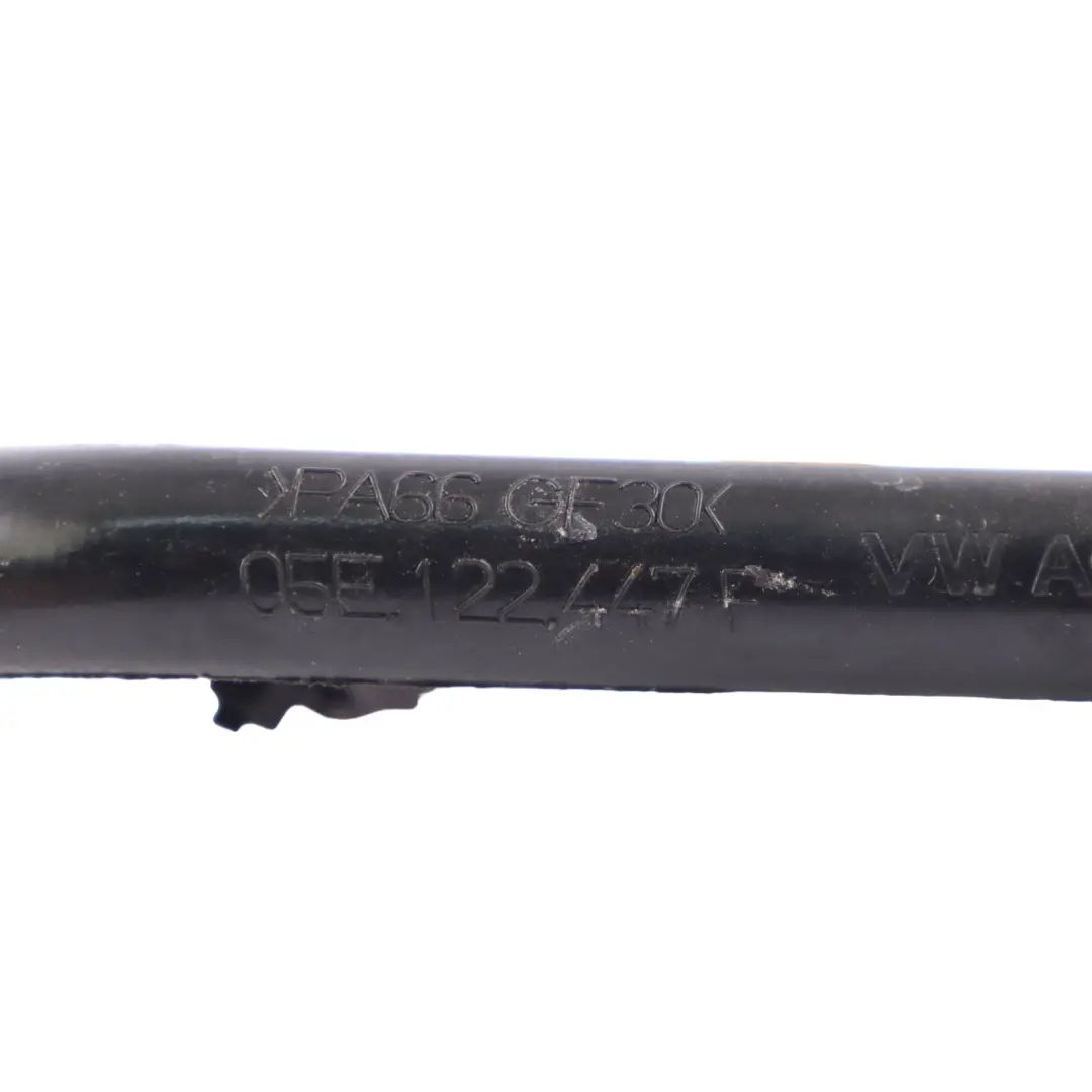 Volkswagen Golf 8 1.5 eTSI DFYA Przewód Rura Płynu Chłodzącego - SKU 05E122447F - Numer Części 05E122447F