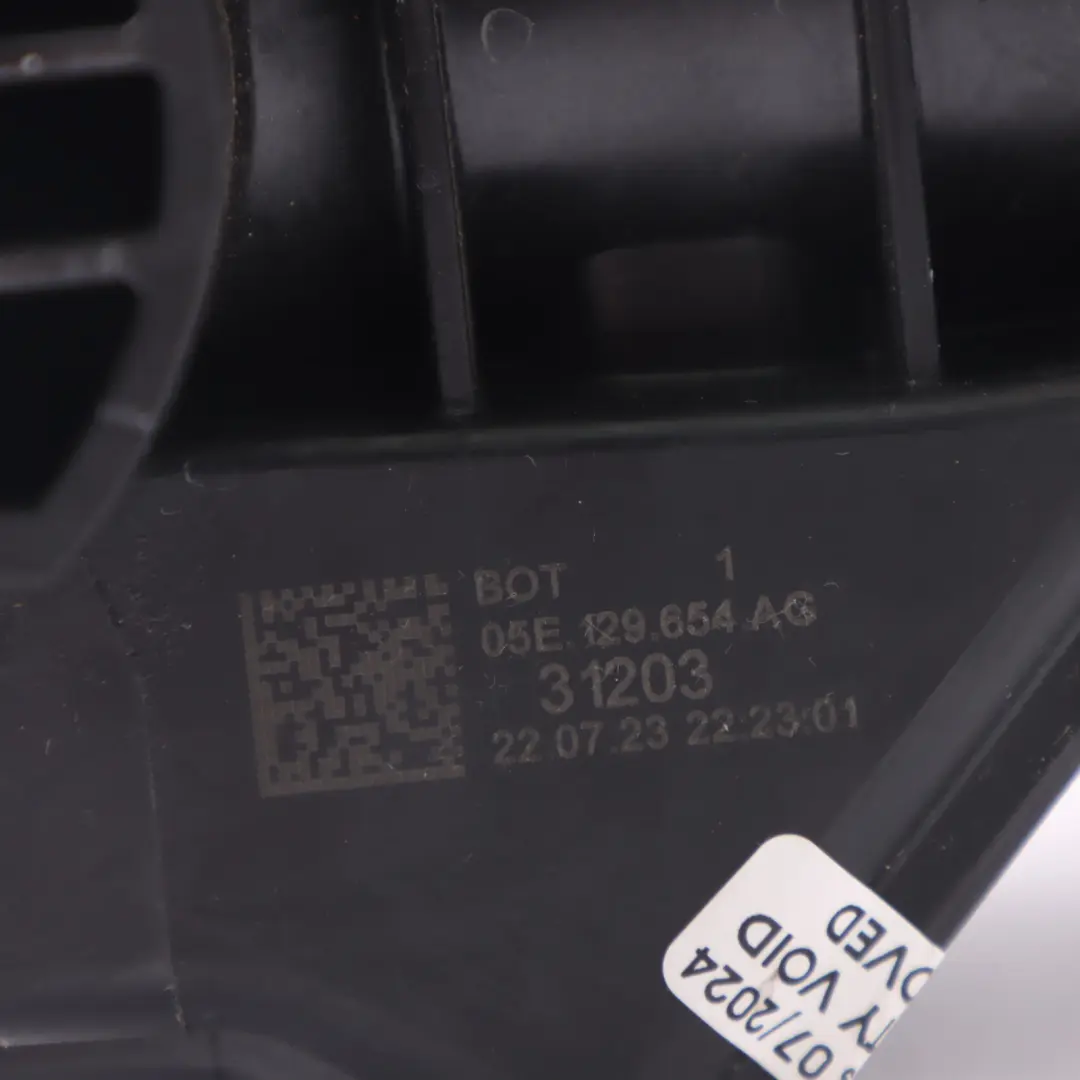 DFYA Tuyau D'admission D'air Ligne pour VW Volkswagen Golf 8 1.5 eTSI à propos du numéro de pièce 05E129654AG VW Volkswagen Golf 8 1.5 eTSI DFYA Tuyau D'admission D'air Ligne - SKU 05E129654AG - Numéro de pièce 05E129654AG