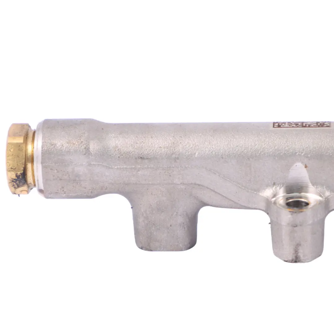 DFYA Inyección Fuel Rail Boquilla Distribución para VW Golf 8 1.5 eTSI con número de pieza 05E133320B VW Golf 8 1.5 eTSI DFYA Inyección Fuel Rail Boquilla Distribución - SKU 05E133320B - Número de pieza 05E133320B