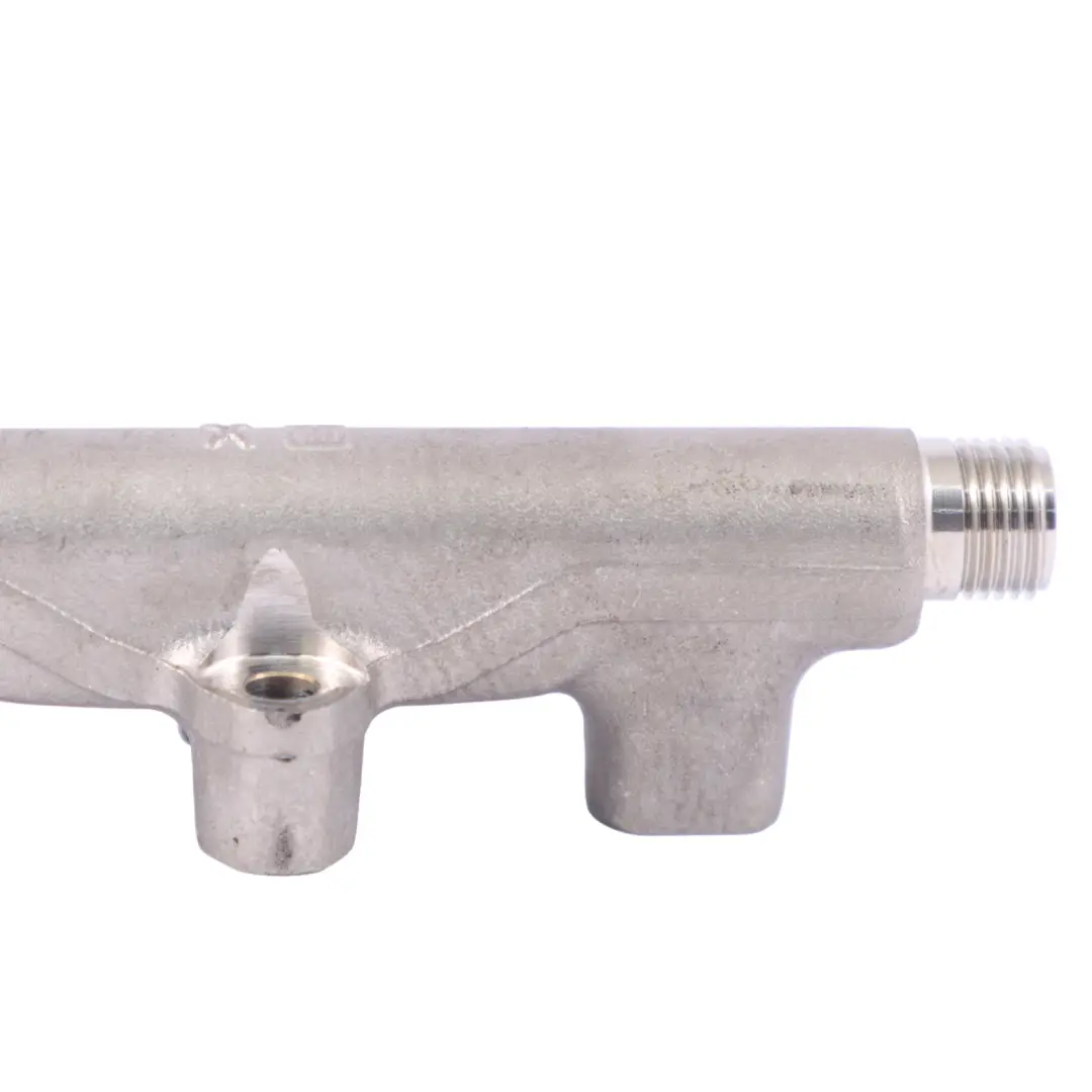 DFYA Inyección Fuel Rail Boquilla Distribución para VW Golf 8 1.5 eTSI con número de pieza 05E133320B VW Golf 8 1.5 eTSI DFYA Inyección Fuel Rail Boquilla Distribución - SKU 05E133320B - Número de pieza 05E133320B