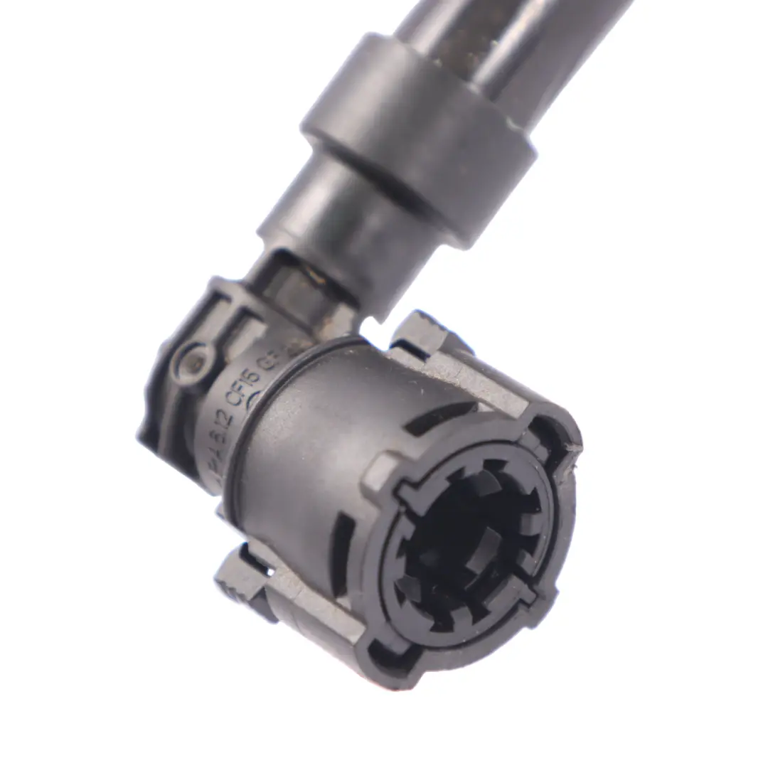 DFYA Tubo Combustible para VW Volkswagen Golf 8 1.5 eTSI con número de pieza 05E133723CE VW Volkswagen Golf 8 1.5 eTSI DFYA Tubo Combustible - SKU 05E133723CE - Número de pieza 05E133723CE