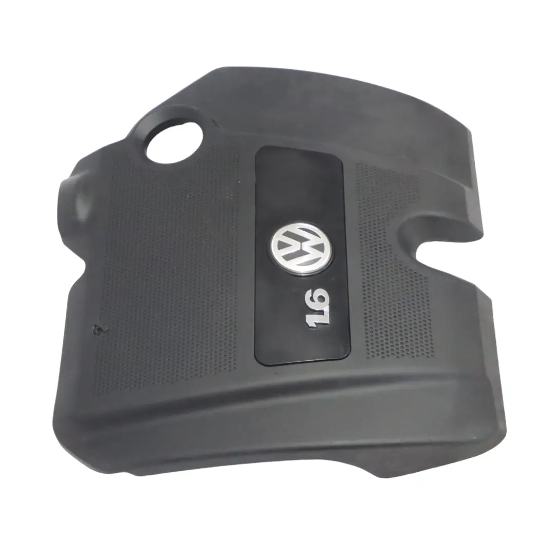 Benzin Motor Abdeckung Verkleidungs Platte für Volkswagen New Beetle 1.6 mit Teilenummer 06A103925DE Volkswagen New Beetle 1.6 Benzin Motor Abdeckung Verkleidungs Platte - SKU 06A103925DE - Teilenummer 06A103925DE