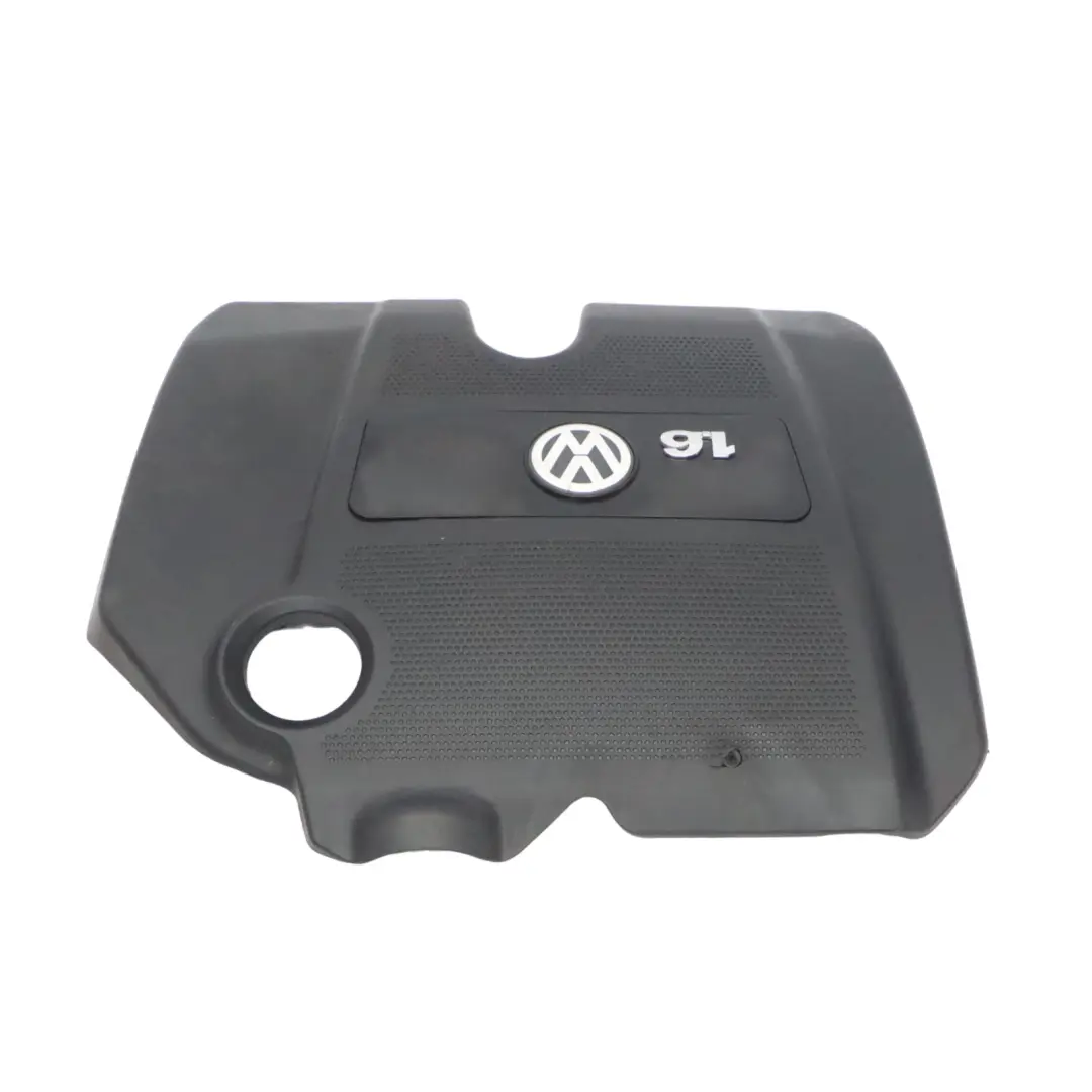 Gasolina Tapa Panel del motor para Volkswagen New Beetle 1.6 con número de pieza 06A103925DE Volkswagen New Beetle 1.6 Gasolina Tapa Panel del motor - SKU 06A103925DE - Número de pieza 06A103925DE