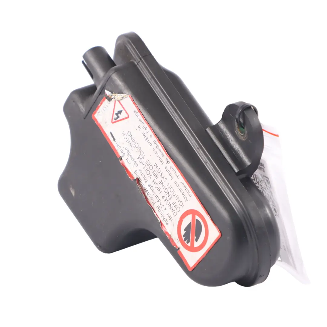 Vacuum Reservoir Audi A3 TT 8N VW Golf Mk4 Beetle 1.8T Petrol to with Part number 06A131541 Vacuum Reservoir Audi A3 TT 8N VW Golf Mk4 Beetle 1.8T Petrol - SKU 06A131541 - Part number 06A131541