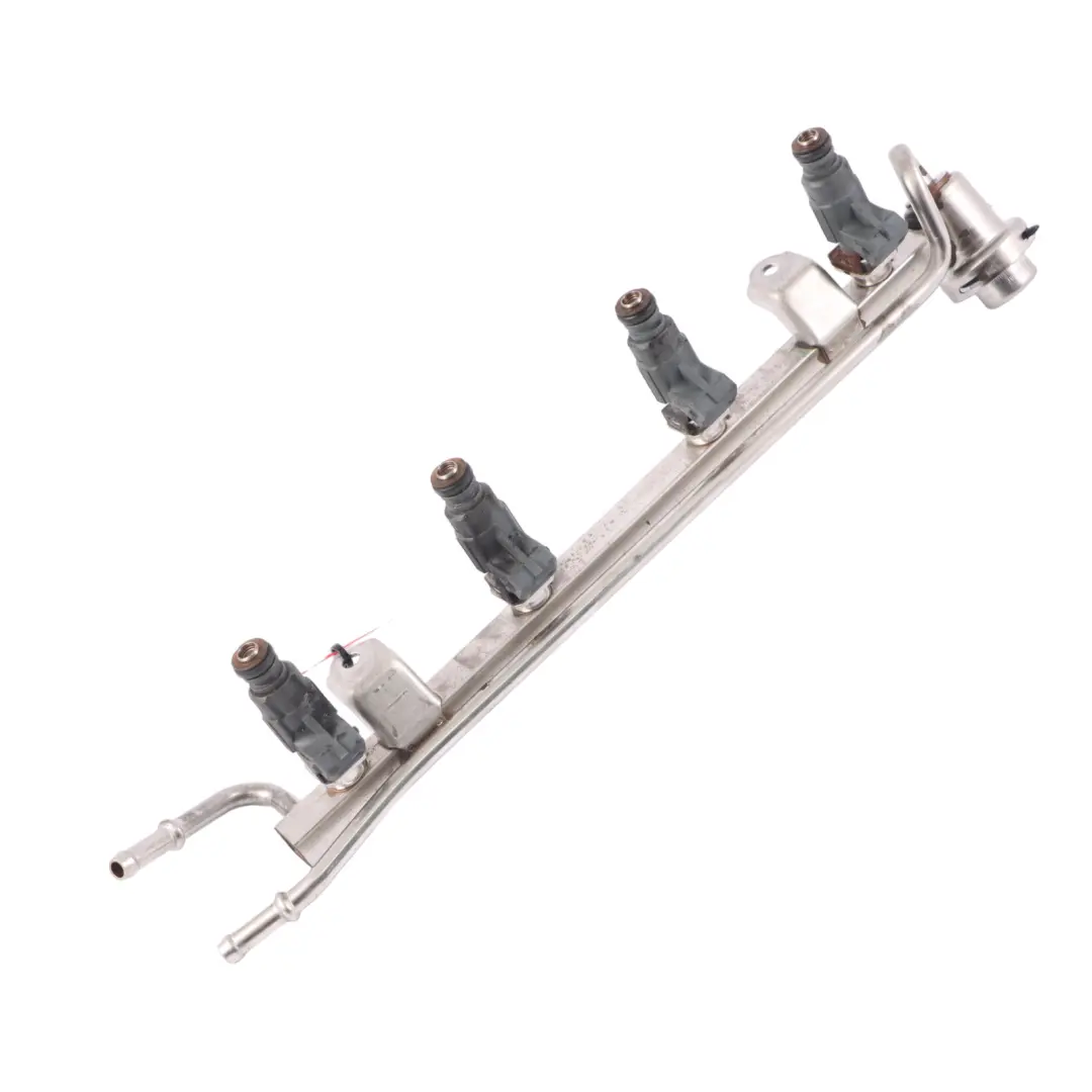 Audi TT 8N 1.8T BAM Essence Injection Dans Rail Ligne Tuyauterie - SKU 06A133681E - Numéro de pièce 06A133681E