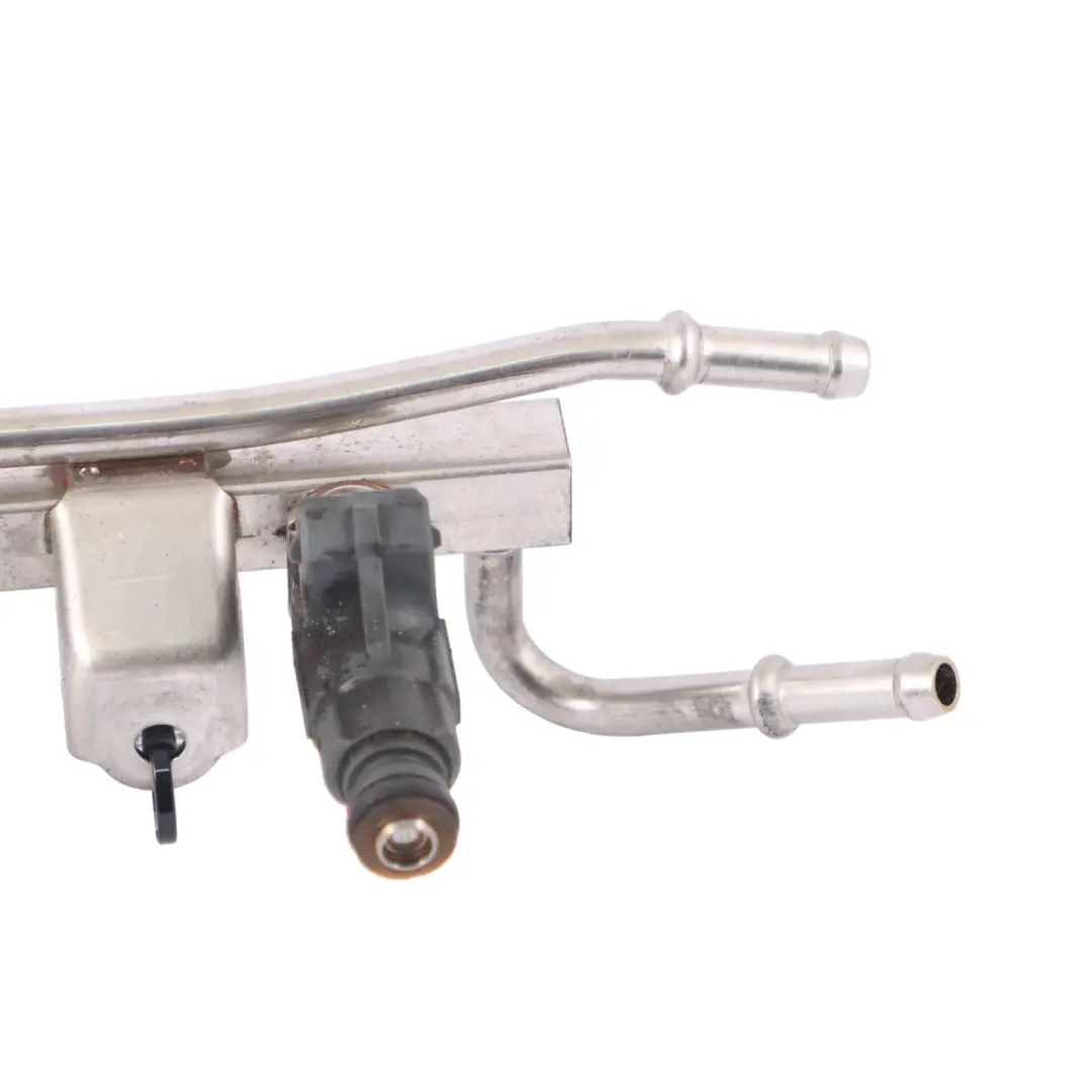 8N 1.8T BAM Essence Injection Dans Rail Ligne Tuyauterie pour Audi TT à propos du numéro de pièce 06A133681E Audi TT 8N 1.8T BAM Essence Injection Dans Rail Ligne Tuyauterie - SKU 06A133681E - Numéro de pièce 06A133681E