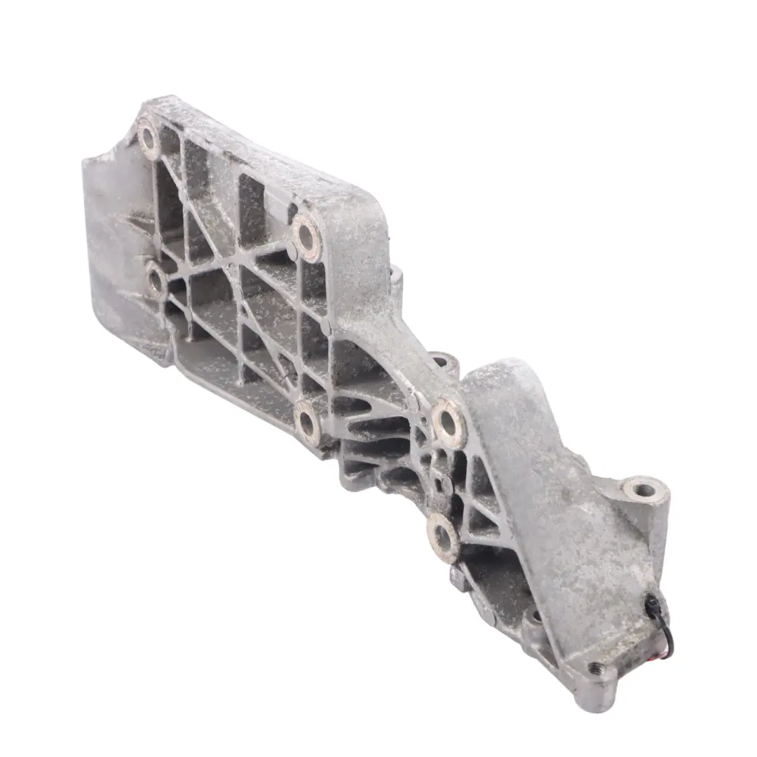Audi TT 8N Licht Maschinen Halterung - SKU 06A903143P - Teilenummer 06A903143P