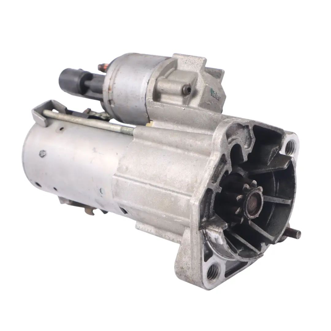 D6G519 Rozrusznik Silnika do Audi A4 7B 2.0 TFSi o numerze 06D911023 Audi A4 7B 2.0 TFSi D6G519 Rozrusznik Silnika - SKU 06D911023 - Numer Części 06D911023