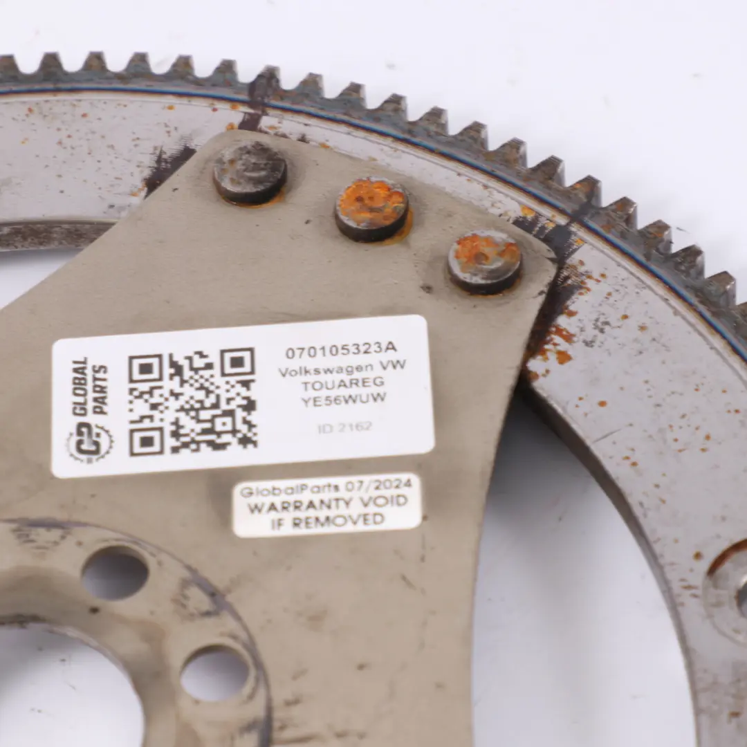 Cambio Automatico Volano per VW Volkswagen Touareg 2.5 TDI con numero di parte 070105323A VW Volkswagen Touareg 2.5 TDI Cambio Automatico Volano - SKU 070105323A - Numero di parte 070105323A