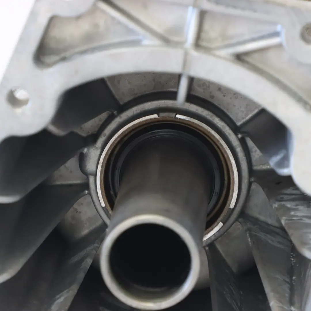 7L 2.5 TDI Rozdzielacz Reduktor Skrzyni do Volkswagen Touareg o numerze 0AD341011M Volkswagen Touareg 7L 2.5 TDI Rozdzielacz Reduktor Skrzyni - SKU 0AD341011M - Numer Części 0AD341011M