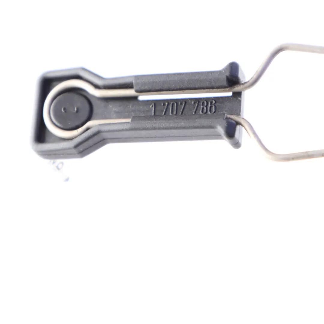 Abrazadera Montaje Enfriador Cambios Automática para BMW E46 X3 E83 X5 E53 con número de pieza 1707786 BMW E46 X3 E83 X5 E53 Abrazadera Montaje Enfriador Cambios Automática - SKU 1707786 - Número de pieza 1707786