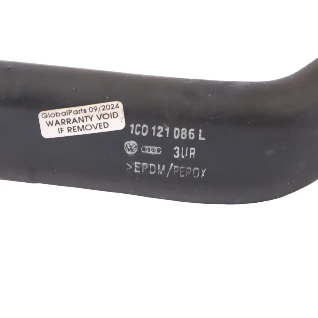Volkswagen Beetle 1.6 Tuyau Refroidissement I'Eau l'Essence - SKU 1C0121086L - Numéro de pièce 1C0121086L
