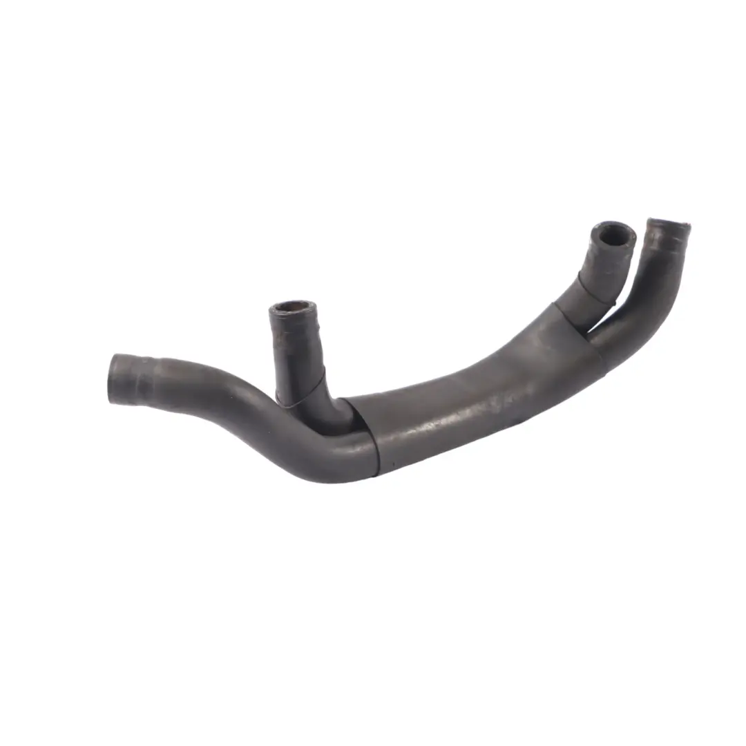Volkswagen Beetle 1.6 Tuyau Refroidissement I'Eau l'Essence - SKU 1C0121086L - Numéro de pièce 1C0121086L