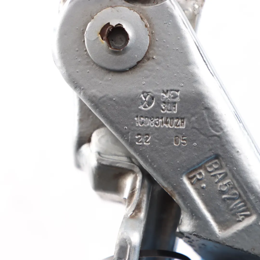 Door Hinge Front Right O/S Upper Hinge Reflex Silver LA7W to Volkswagen New Beetle with Part number 1C0831402H-RES Volkswagen New Beetle Door Hinge Front Right O/S Upper Hinge Reflex Silver LA7W - SKU 1C0831402H-RES - Part number 1C0831402H-RES