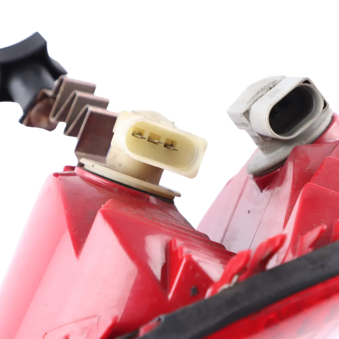 Trunk Boot Left N/S Tailgate Lamp Light to Volkswagen New Beetle Rear with Part number 1C0945171D Volkswagen New Beetle Rear Trunk Boot Left N/S Tailgate Lamp Light - SKU 1C0945171D - Part number 1C0945171D