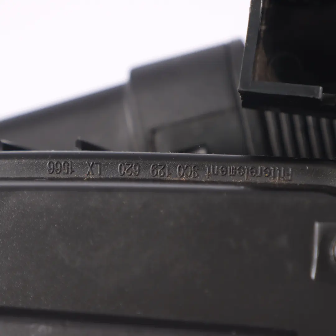 Filter Box Air Intake Unit Housing 1.4 TSI Petrol to VW Passat B7 Air with Part number 1K0129618BF VW Passat B7 Air Filter Box Air Intake Unit Housing 1.4 TSI Petrol - SKU 1K0129618BF - Part number 1K0129618BF