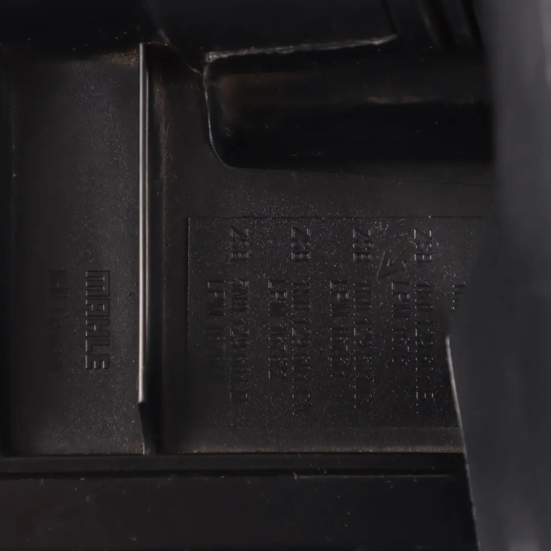 Luftfilterkasten Lufteinlasseinheit Gehäuse 1.4 Benzin VW Passat B7 - SKU 1K0129618BF - Teilenummer 1K0129618BF