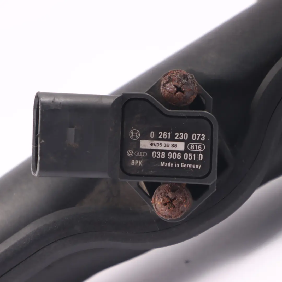 Ladeluftkühler Turbo Ansaug Rohr Schlauch für Volkswagen VW Golf V Diesel mit Teilenummer 1K0145762M Volkswagen VW Golf V Diesel Ladeluftkühler Turbo Ansaug Rohr Schlauch - SKU 1K0145762M - Teilenummer 1K0145762M