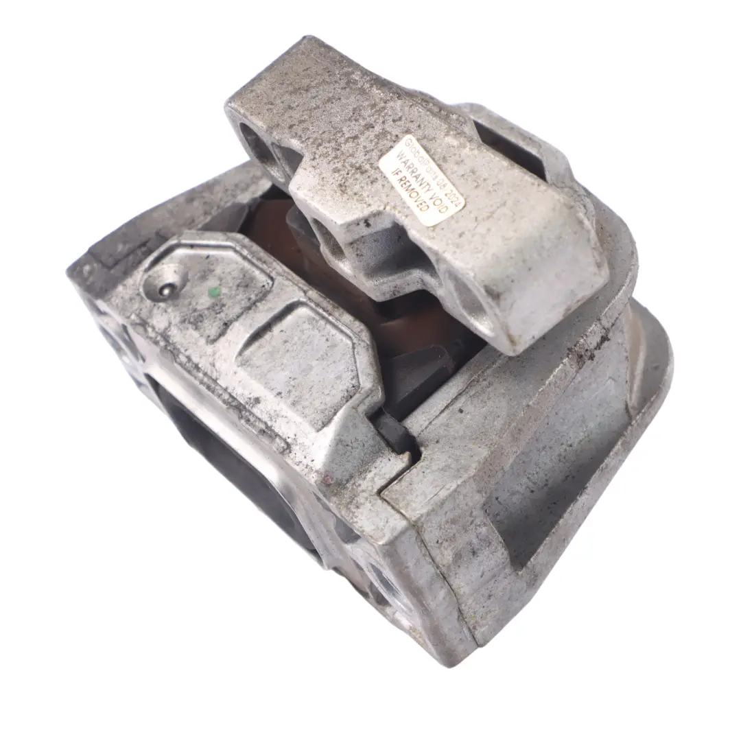 Łapa Poduszka Silnika Prawa do Seat Volkswagen Audi A3 8P o numerze 1K0199262AS Seat Volkswagen Audi A3 8P Łapa Poduszka Silnika Prawa - SKU 1K0199262AS - Numer Części 1K0199262AS