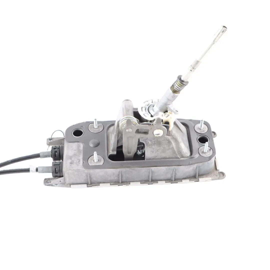 Mk2 8J Getrie Bestangen Hebel Wähler 6 Gang Manuell für Audi TT mit Teilenummer 1K0711061B Audi TT Mk2 8J Getrie Bestangen Hebel Wähler 6 Gang Manuell - SKU 1K0711061B - Teilenummer 1K0711061B