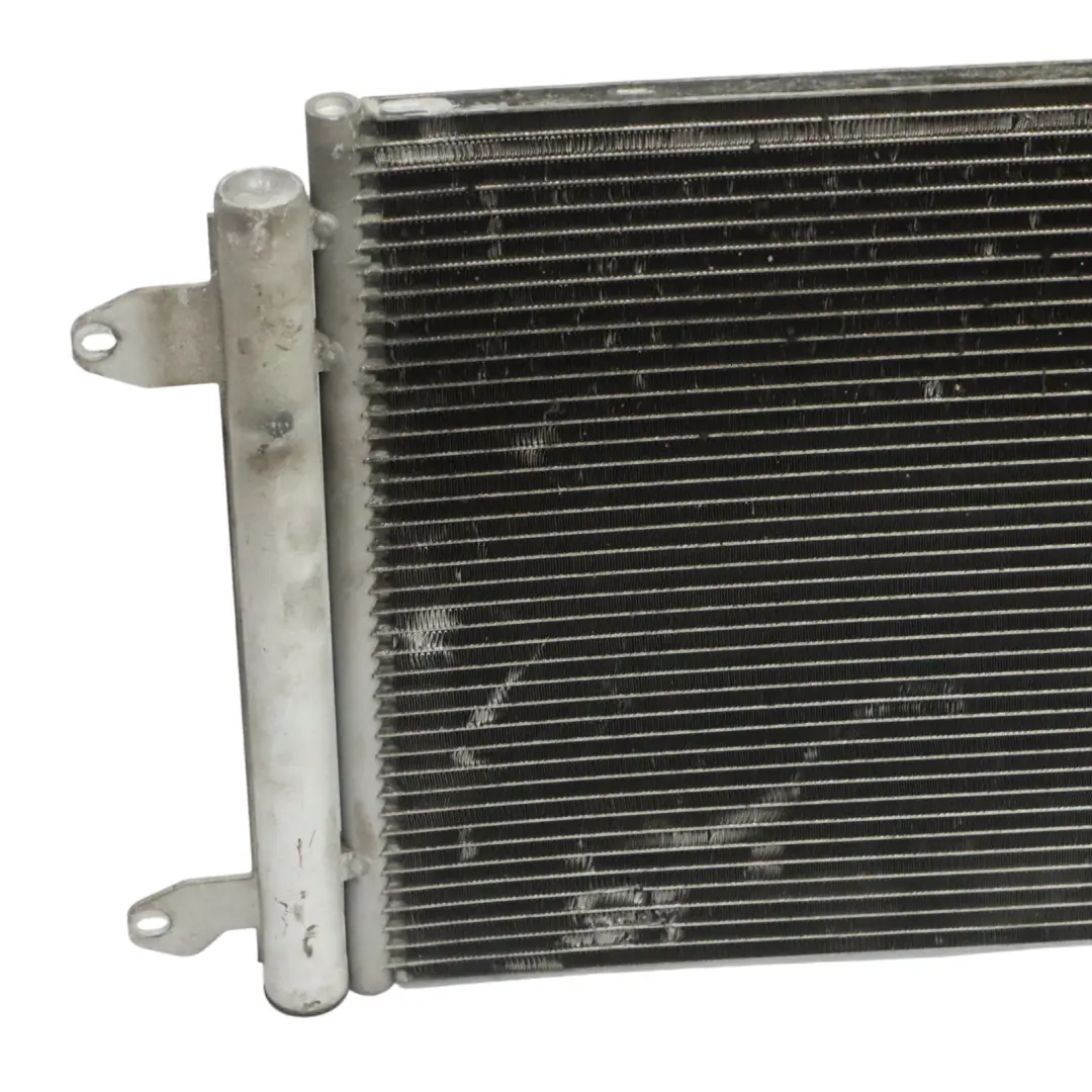 Chłodnica Wody Klimatyzacji Intercooler do Volkswagen Touran 1T o numerze 1K0820411AH Volkswagen Touran 1T Chłodnica Wody Klimatyzacji Intercooler - SKU 1K0820411AH - Numer Części 1K0820411AH