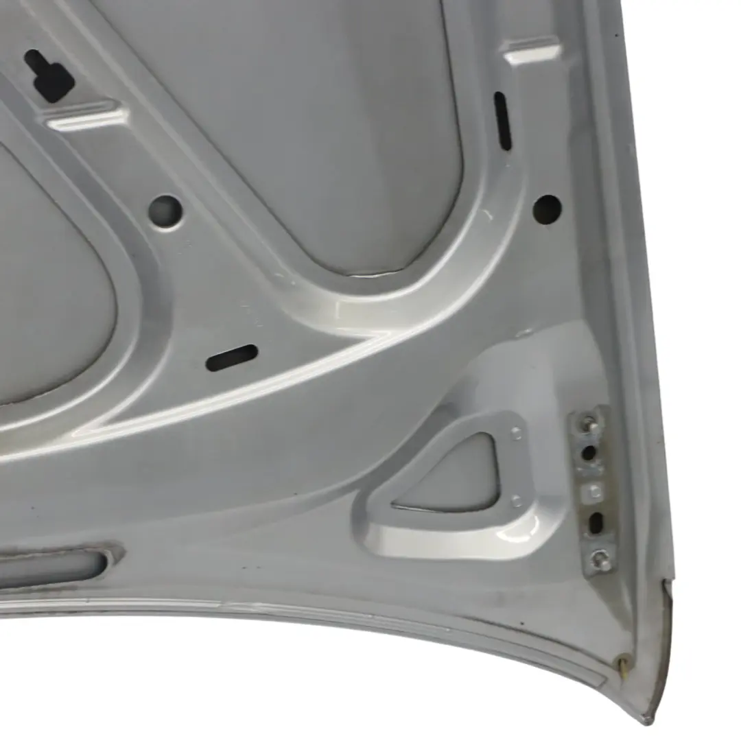 MK5 Maska Pokrywa Silnika Reflex Silver Srebrny A7W do Volkswagen VW Golf o numerze 1K0823031J Volkswagen VW Golf MK5 Maska Pokrywa Silnika Reflex Silver Srebrny A7W - SKU 1K0823031J-RES - Numer Części 1K0823031J