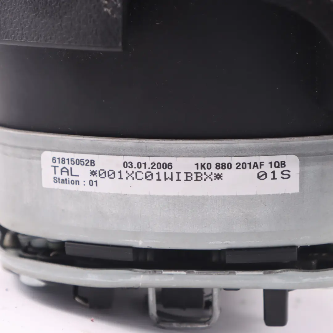 VW Volkswagen Golf 5 Volante Módulo de Aire Lado Conductor Negro - SKU 1K0880201AF - Número de pieza 1K0880201AF
