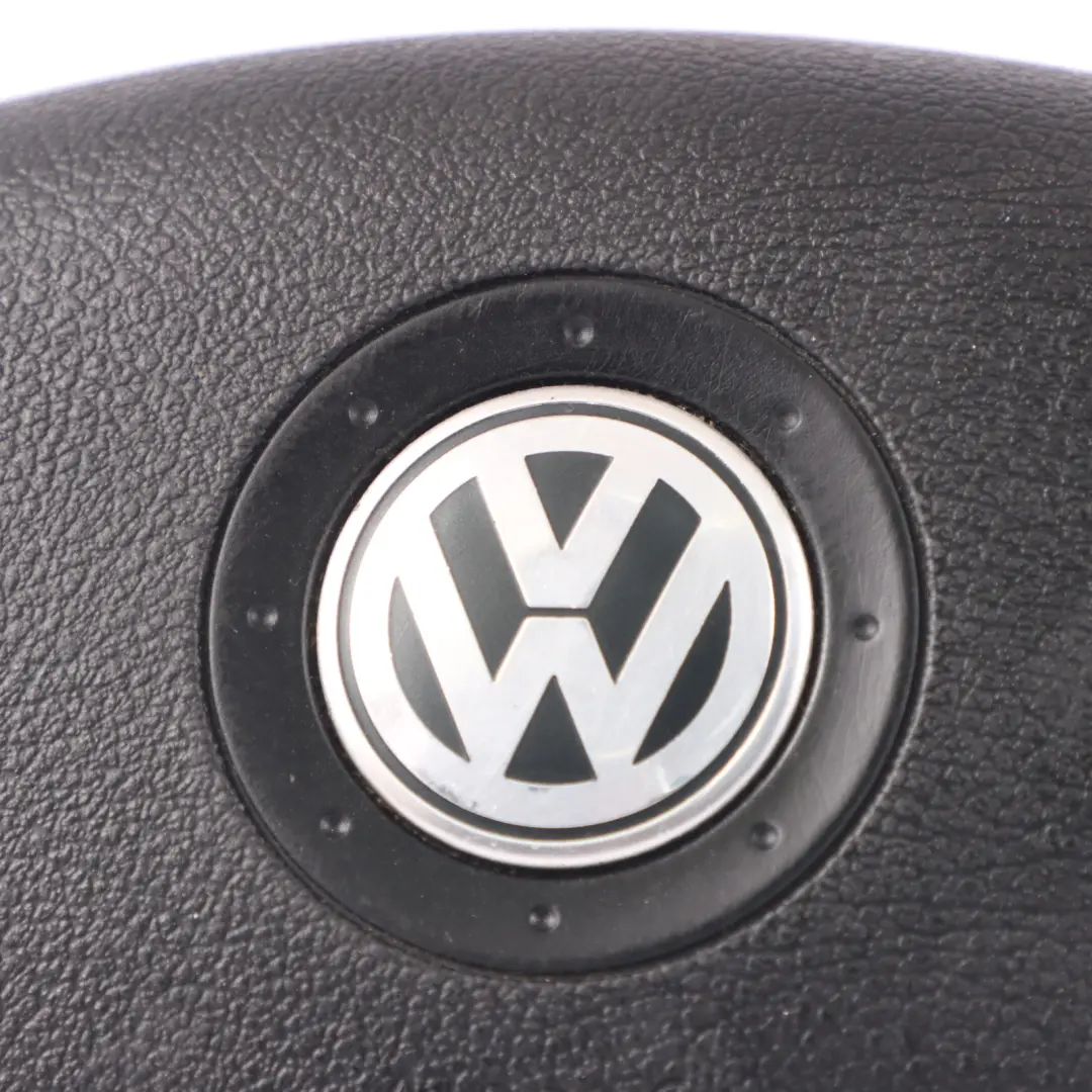 Steering Wheel Air Module Driver Side Black 1K0880201BB to VW Volkswagen Golf 5 with Part number 1K0880201BS VW Volkswagen Golf 5 Steering Wheel Air Module Driver Side Black 1K0880201BB - SKU 1K0880201BS - Part number 1K0880201BS