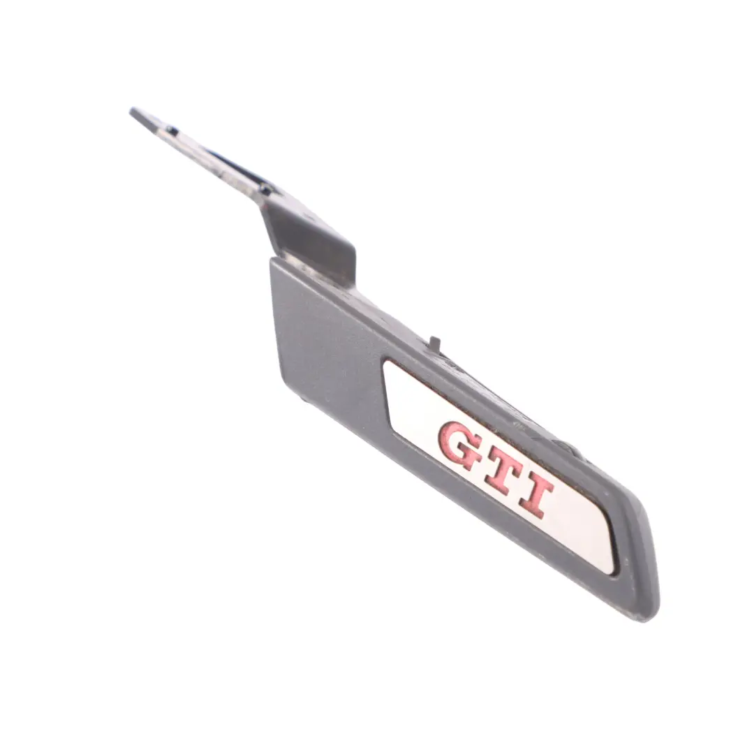 1K Rączka Regulacji Fotela Przednia Prawa do Volkswagen Golf o numerze 1K0882252A Volkswagen Golf 1K Rączka Regulacji Fotela Przednia Prawa - SKU 1K0882252A - Numer Części 1K0882252A