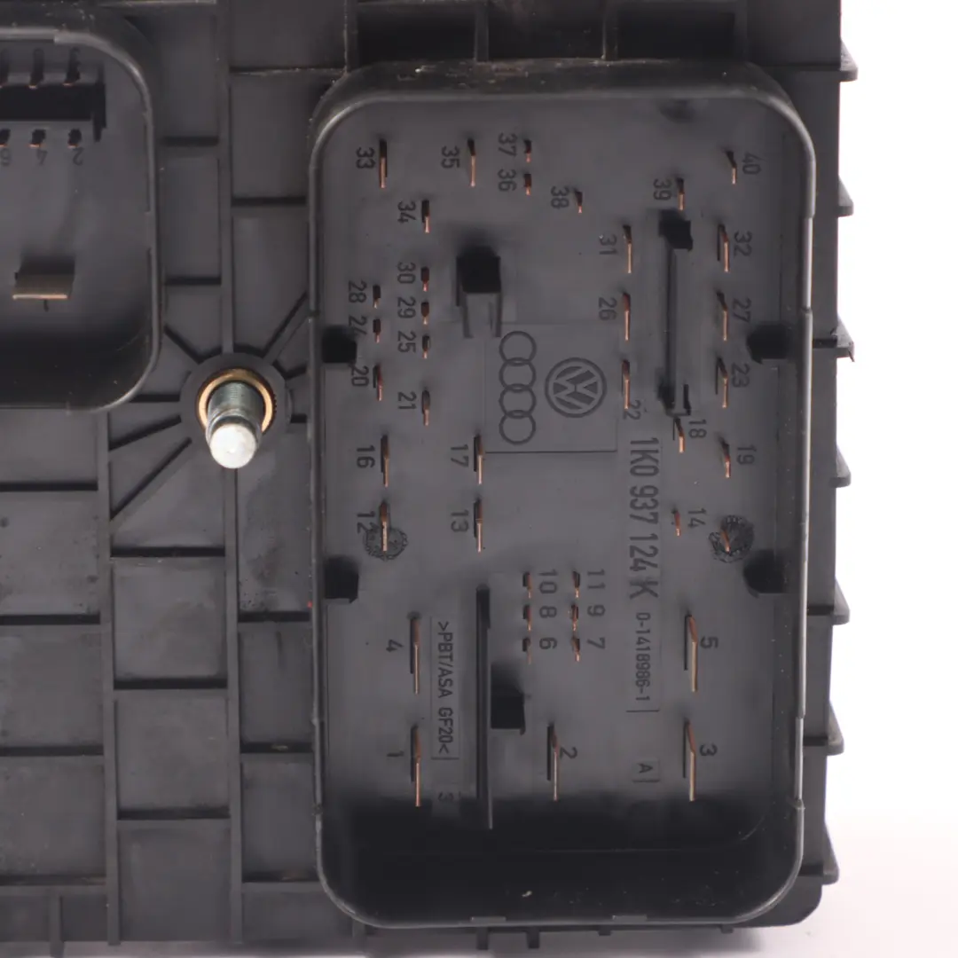 1K Mk5 Sicherungskasten Motorraum Relais für Volkswagen VW Golf mit Teilenummer 1K0937124K Volkswagen VW Golf 1K Mk5 Sicherungskasten Motorraum Relais - SKU 1K0937124K - Teilenummer 1K0937124K