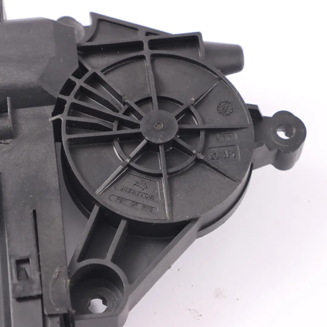 VW Golf Mk5 Door Window Lifter Front Driver's Side Regulator Motor - SKU RHD-1K0959701M - Part number 1K0959701M