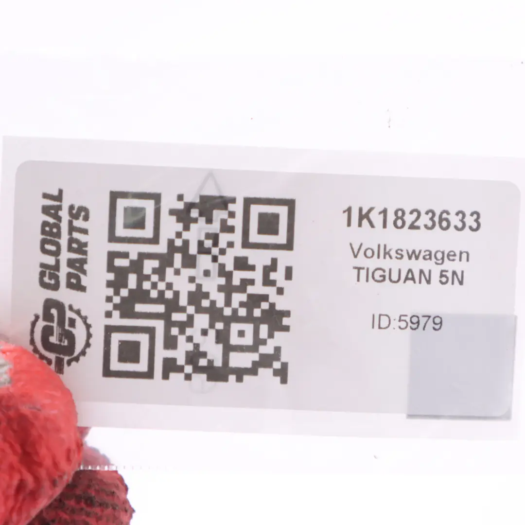 Volkswagen Tiguan 5N Mecanismo de apertura palanca desbloqueo capó - SKU 1K1823633 - Número de pieza 1K1823633