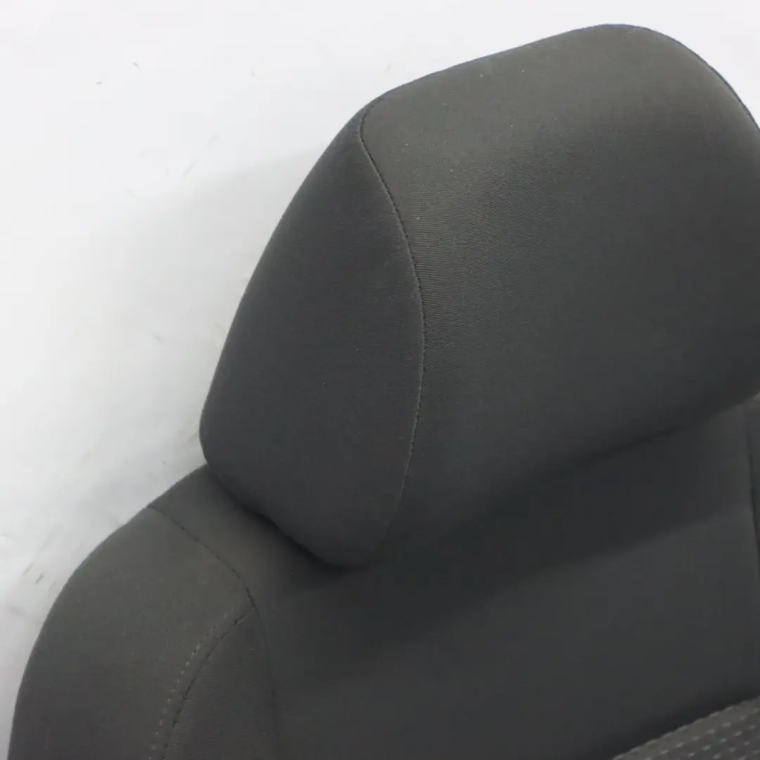 Volkswagen Golf 5 1K Fotel Przedni Prawy Przód Materiałowy Antracyt - SKU 1K4882806DD-1 - Numer Części 1K4882806DD