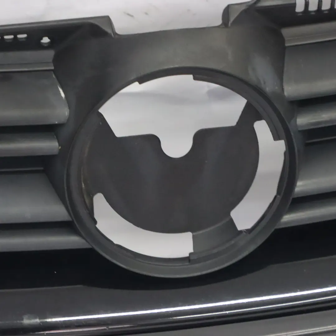 VW Volkswagen Golf V Griglia del Radiatore Anteriore Fascio - SKU 1K5853651P - Numero di parte 1K5853651P