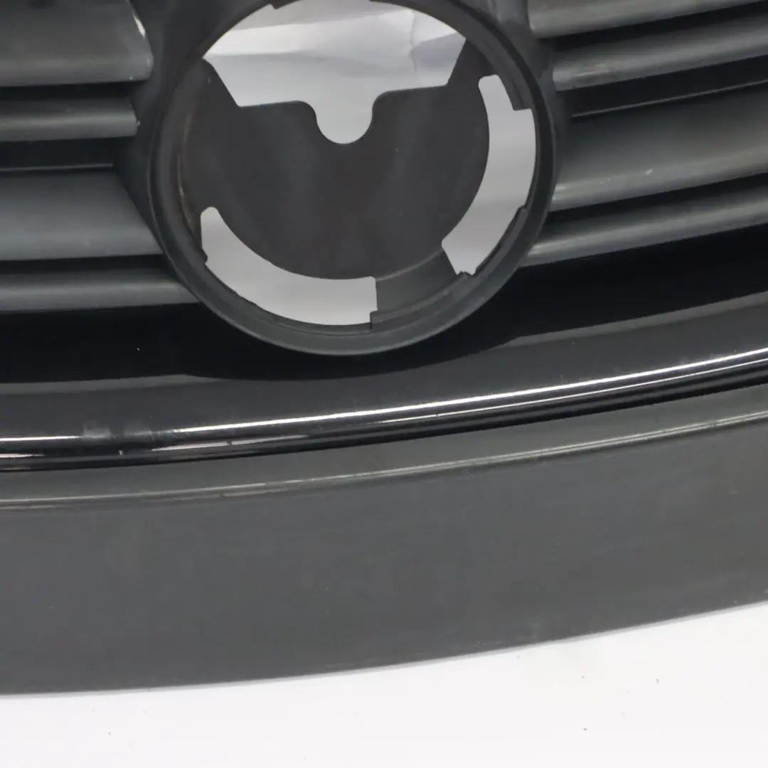 VW Volkswagen Golf Mk5 Kratka Atrapa Osłona Chłodnicy Przednia - SKU 1K5853651P - Numer Części 1K5853651P