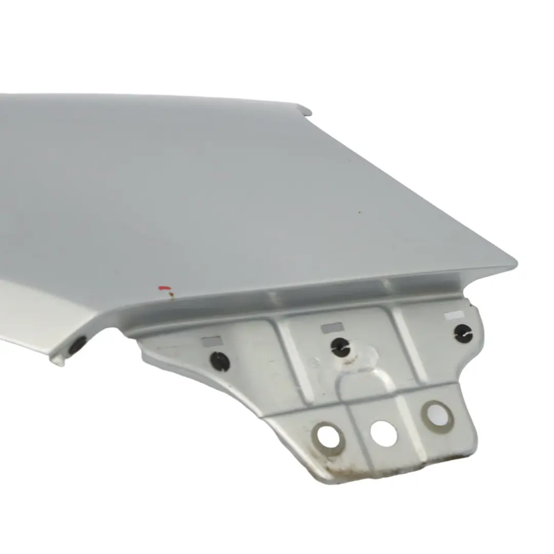 Błotnik Prawy Przedni Reflex Silver Srebrny - A7W do Volkswagen VW Golf V o numerze 1K6821022A Volkswagen VW Golf V Błotnik Prawy Przedni Reflex Silver Srebrny - A7W - SKU 1K6821022A-RES - Numer Części 1K6821022A