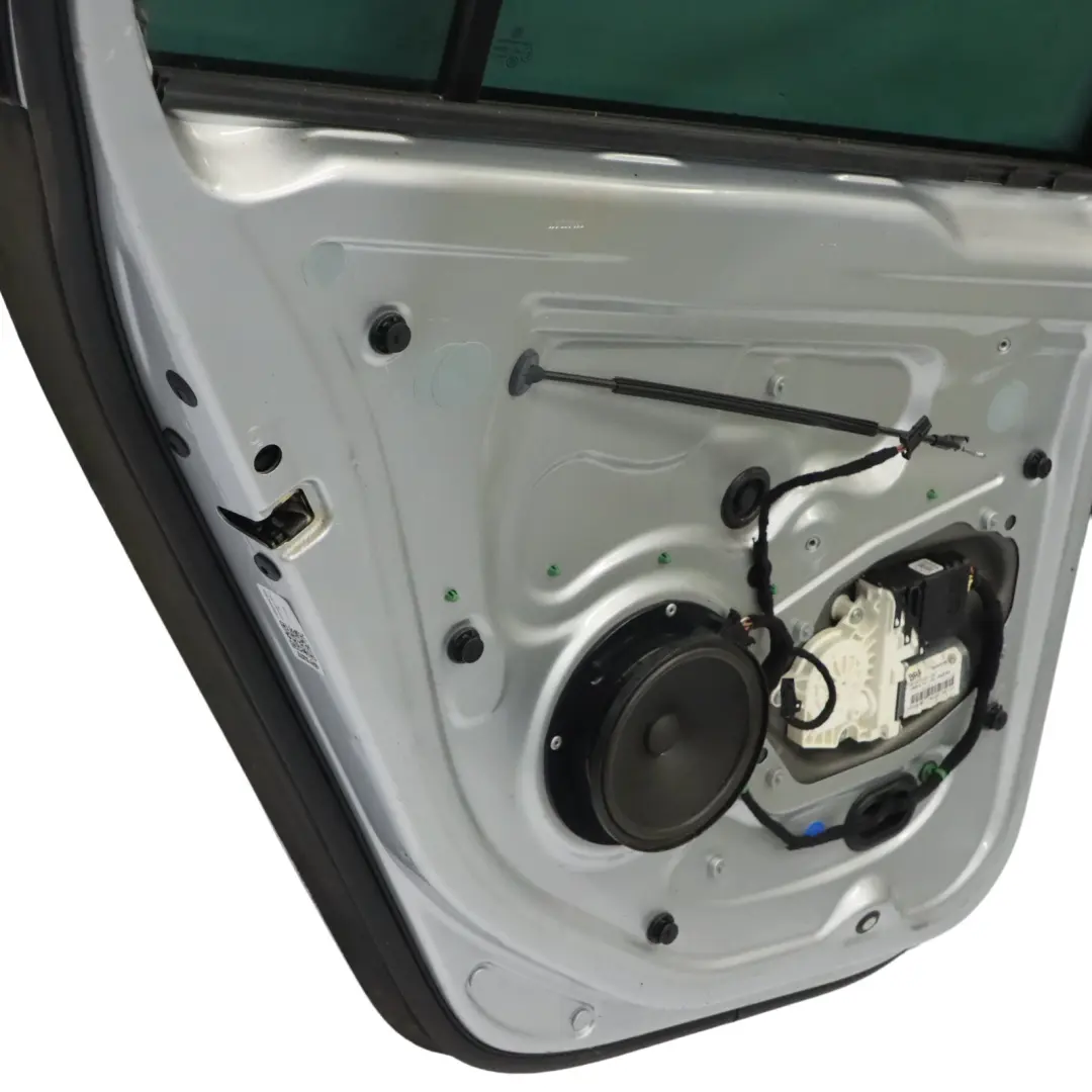 VW Volkswagen Golf Mk5 Drzwi Lewe Tylne Reflex Silver Srebrny Metalik - A7W - SKU 1K6833105J-RES - Numer Części 1K6833105J